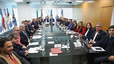 Gobernadores aceptan a Catalán como ministro, pero advierten: "No es suficiente" Gobernadores aceptan a Catalán como ministro, pero advierten: "No es suficiente"