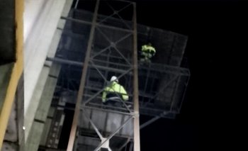 Un trabajador del puerto de Rosario amenazó con quitarse la vida tras ser despedido | Despidos