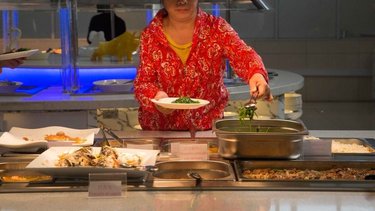 ¿Existe un límite de comida en un tenedor libre?