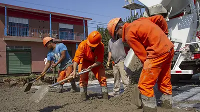Personas trabajando Personas trabajando