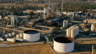 Nueva crisis en Petroquímica Río Tercero: no les pagarán sueldo ni aguinaldo a los trabajadores