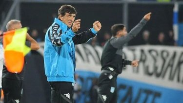 Racing ofertó 5 millones de dólares por un refuerzo de Inglaterra a pedido de Costas