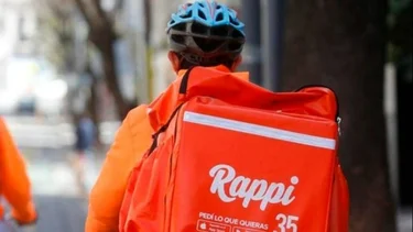 Entre la seducción y la sospecha, el vínculo inestable de los trabajadores de plataforma con Milei