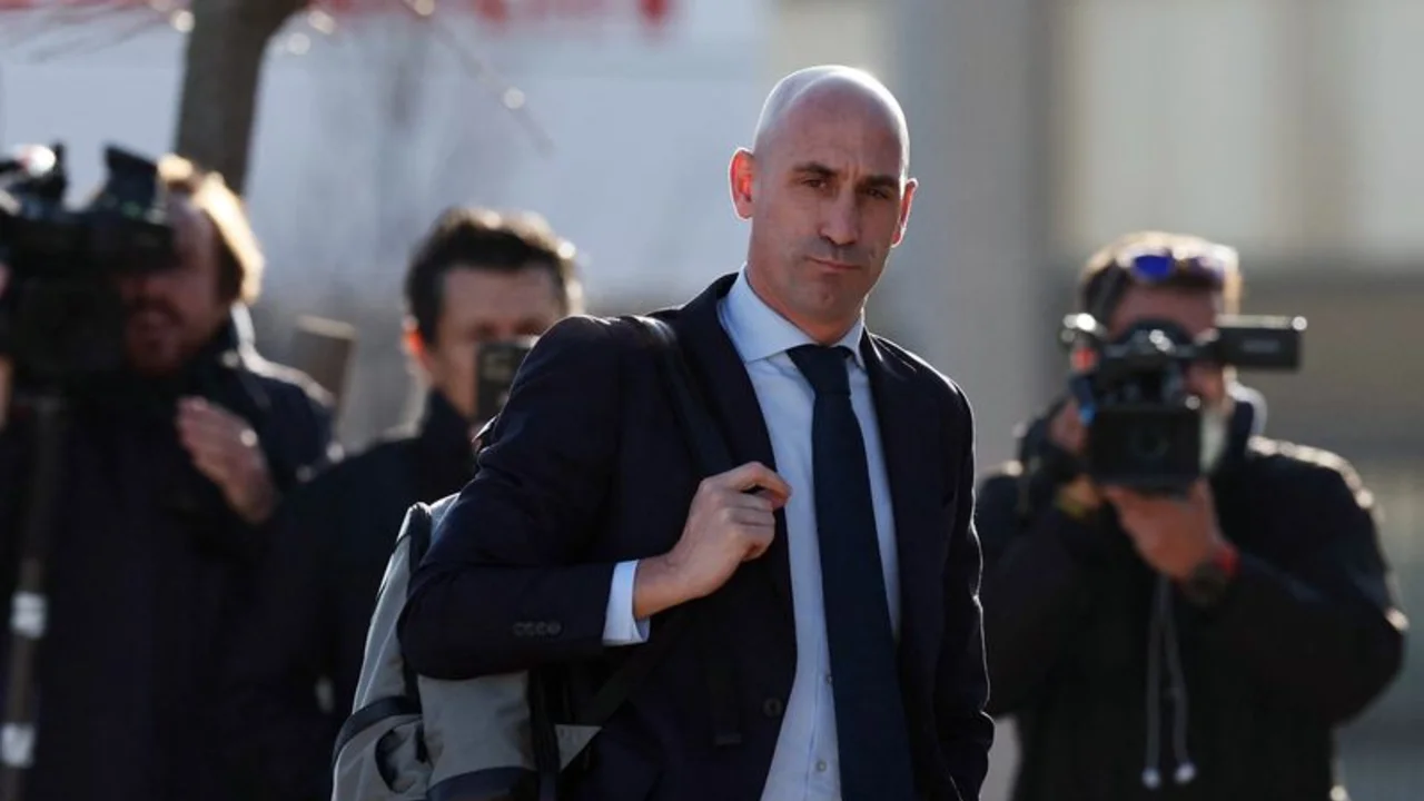 La Audiencia Nacional confirma condena del exjefe del fútbol español Rubiales por el caso del beso