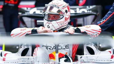 Para sentirse local: Max Verstappen presentó su nuevo casco de cara al Gran Premio de Austria