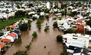 El Gobierno retacea fondos y vecinos de Bahía Blanca denuncian que no recibieron ayuda | Bahía blanca