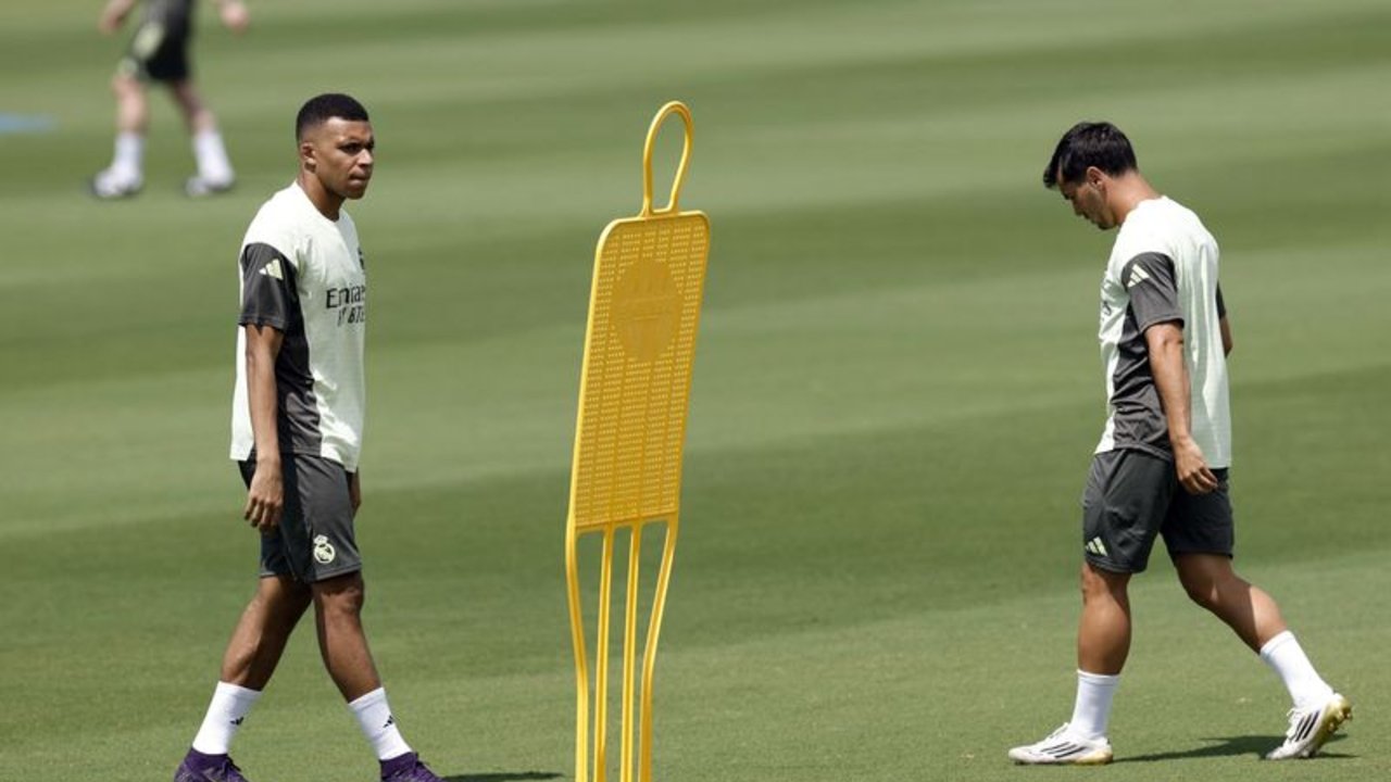 Mbappé se perderá el partido contra el Salzburgo, pero podría jugar en octavos, dice Alonso