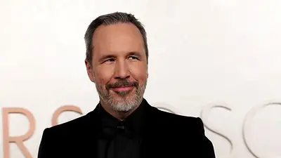 Denis Villeneuve dirigirá la próxima película de James Bond Denis Villeneuve dirigirá la próxima película de James Bond