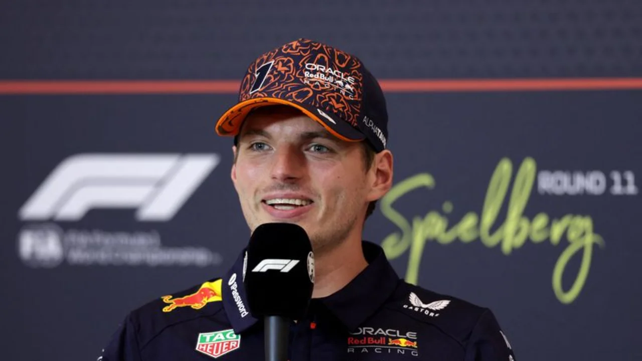 Verstappen dice que le gustaría contar con Vettel como asesor en Red Bull