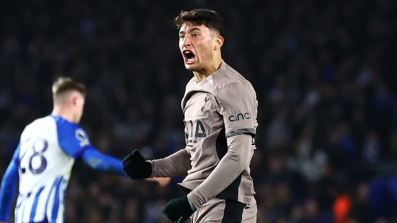 Racing Club, Alejo Véliz, Gustavo Costas, Tottenham.