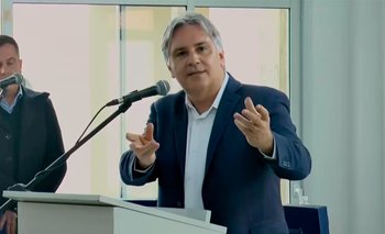 Llaryora cargó contra De Loredo por el video manipulado con IA | Fake news