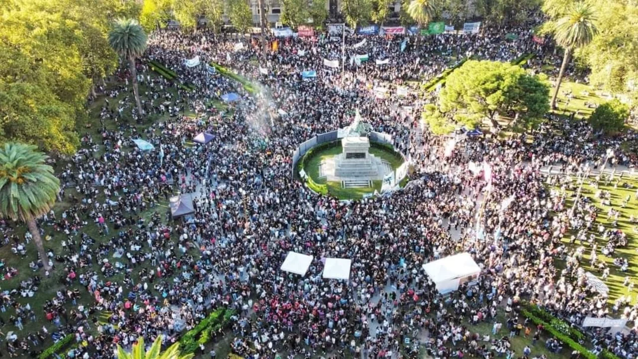Tercera Marcha Federal Universitaria: Córdoba y Rosario se movilizan en defensa de la educación pública