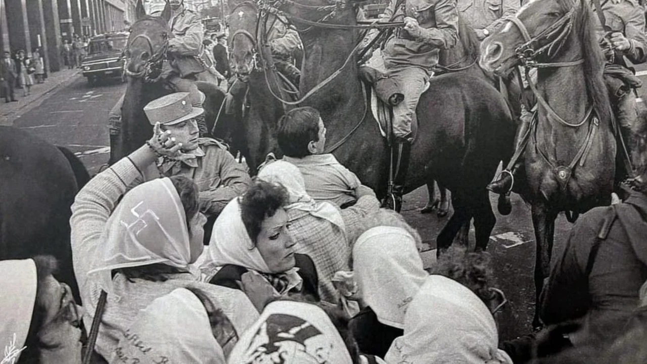 Madres de Plaza de Mayo, Tea y Deportea, Nazismo.