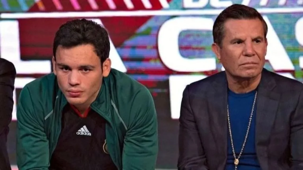 Boxeo: la polémica medida de Julio César Chávez padre con su hijo para el duelo vs. Jake Paul