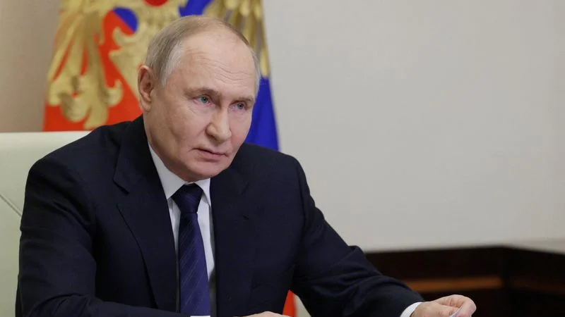 Putin dice que Rusia planea recortar el gasto militar a partir del próximo año
