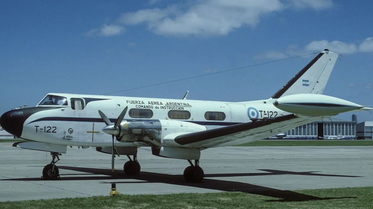 Vuelve el avión El IA-50 Guaraní II: Así sería el modelo 2025 “hecho en Argentina”