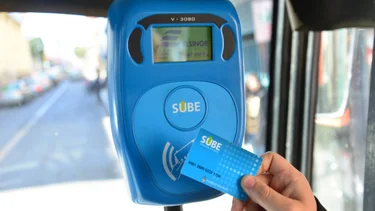 Se desplomó el uso de la SUBE en mayo: con Milei, los viajes en transporte público cayeron casi 80 millones