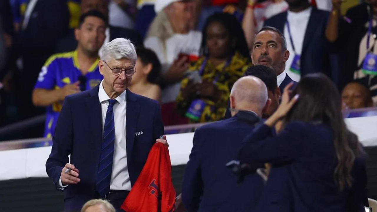 Wenger promete mejorar calidad de los terrenos de juego del Mundial 2026