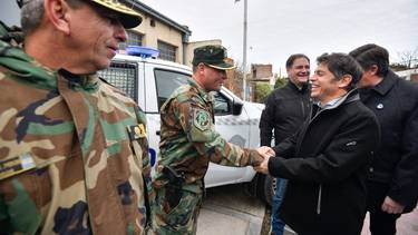 Kicillof entregó nuevos patrulleros para reforzar la seguridad en San Cayetano: todos los detalles