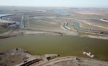 Milei frenó la obra de dragado del Río Salado contra inundaciones | Energía