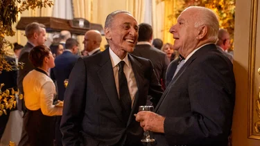El gobierno de La Embajada, la risa de Magnetto y dos respuestas sociales que piueden definir la elección 