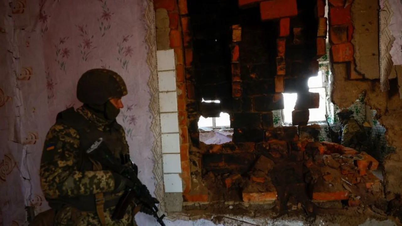 El ejército ruso toma el primer pueblo de la región de Dnipropetrovsk, según medios estatales