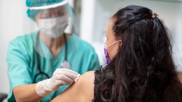La Rioja refuerza el llamado a la vacunación ante el aumento de enfermedades respiratorias: cómo y dónde realizarlo