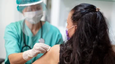 La Rioja refuerza el llamado a la vacunación ante el aumento de enfermedades respiratorias: cómo y dónde realizarlo