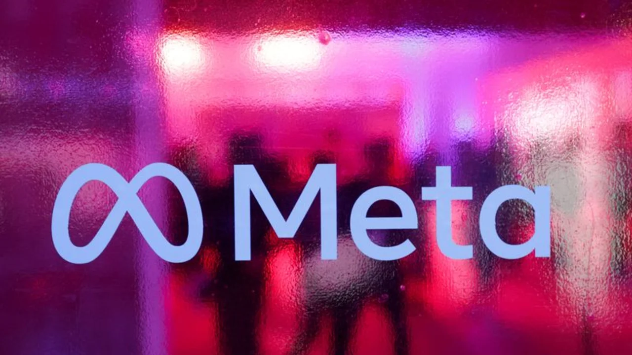 Permiten a madre de adolescente que murió por "surfear en el metro" de Nueva York demandar a Meta y TikTok