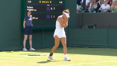 Una tenista argentina dio un histórico batacazo en la primera ronda de Wimbledon 2025
