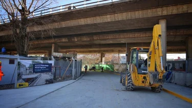 Avanza la construcción de un nuevo paso bajo a nivel en CABA: así quedó el tránsito