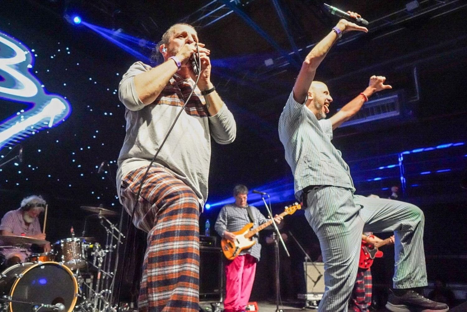 Bersuit Vergarabat dio cierre a la segunda edición del Festival solidario 'Ningún Pibe con Hambre'.