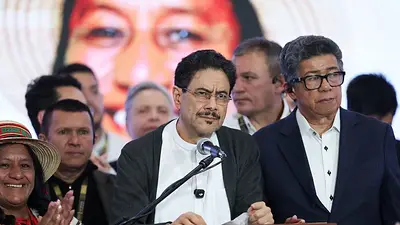 Abogado de derecha De La Espriella y senador izquierdista Cepeda avanzan a segunda vuelta presidencial en Colombia Abogado de derecha De La Espriella y senador izquierdista Cepeda avanzan a segunda vuelta presidencial en Colombia
