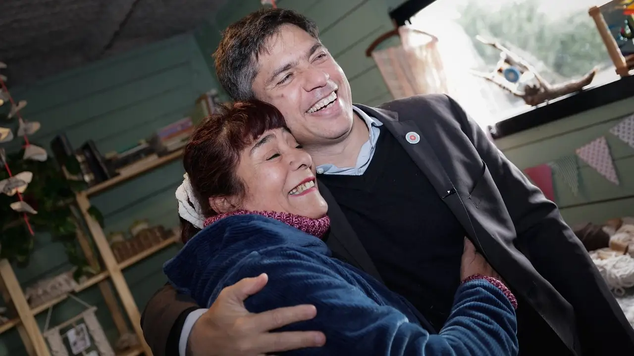 Kicillof vuelve al interior y apuesta al contacto directo para romper resistencias