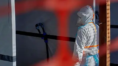 Los casos sospechosos de ébola bajan a 116 tras descartarse cientos de ellos, según la OMS Los casos sospechosos de ébola bajan a 116 tras descartarse cientos de ellos, según la OMS