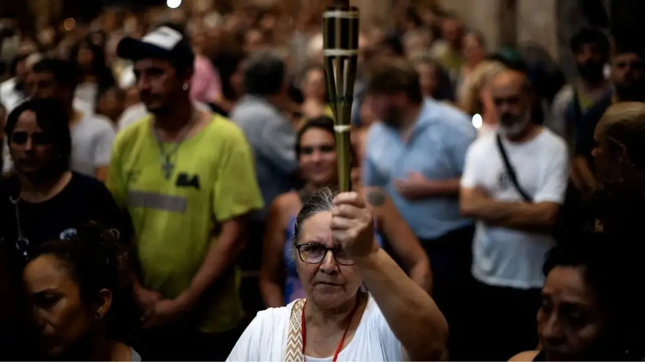 En qué creemos los argentinos: más personas sin religión, avanzan creencias no tradicionales y cae el catolicismo