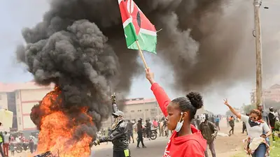 Protestas contra centro de EEUU para ébola en Kenia dejan dos muertos; corte mantiene suspensión Protestas contra centro de EEUU para ébola en Kenia dejan dos muertos; corte mantiene suspensión