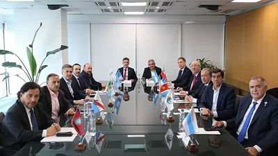 Insfrán participó del encuentro de gobernadores de Norte Grande en el CFI para abordar varios ejes de integración regional Insfrán participó del encuentro de gobernadores de Norte Grande en el CFI para abordar varios ejes de integración regional