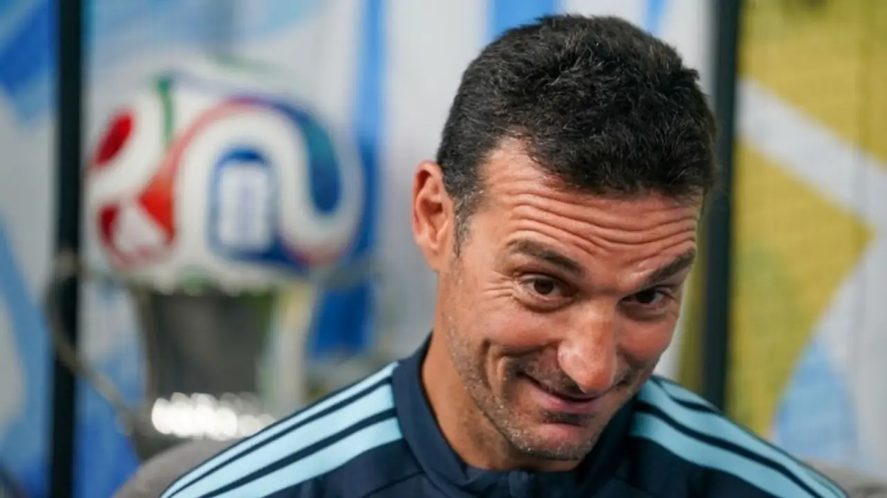 ESPN filtró la formación que probó Scaloni a 14 días del debut.