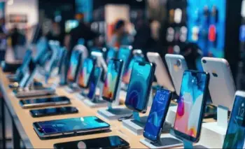 Qué supermercado liquida celulares Samsung y iPhone con 55% off | Celulares