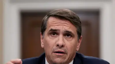 El Gobierno de Trump retira un polémico fondo de 1.800 millones tras las críticas El Gobierno de Trump retira un polémico fondo de 1.800 millones tras las críticas