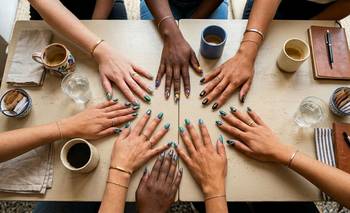 Ugly Nails: así son las "Uñas Feas" que están de moda este 2026 | Moda