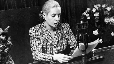 Eva Perón: "El hogar de la mujer moderna debe ser toda la Nación" Eva Perón: "El hogar de la mujer moderna debe ser toda la Nación"