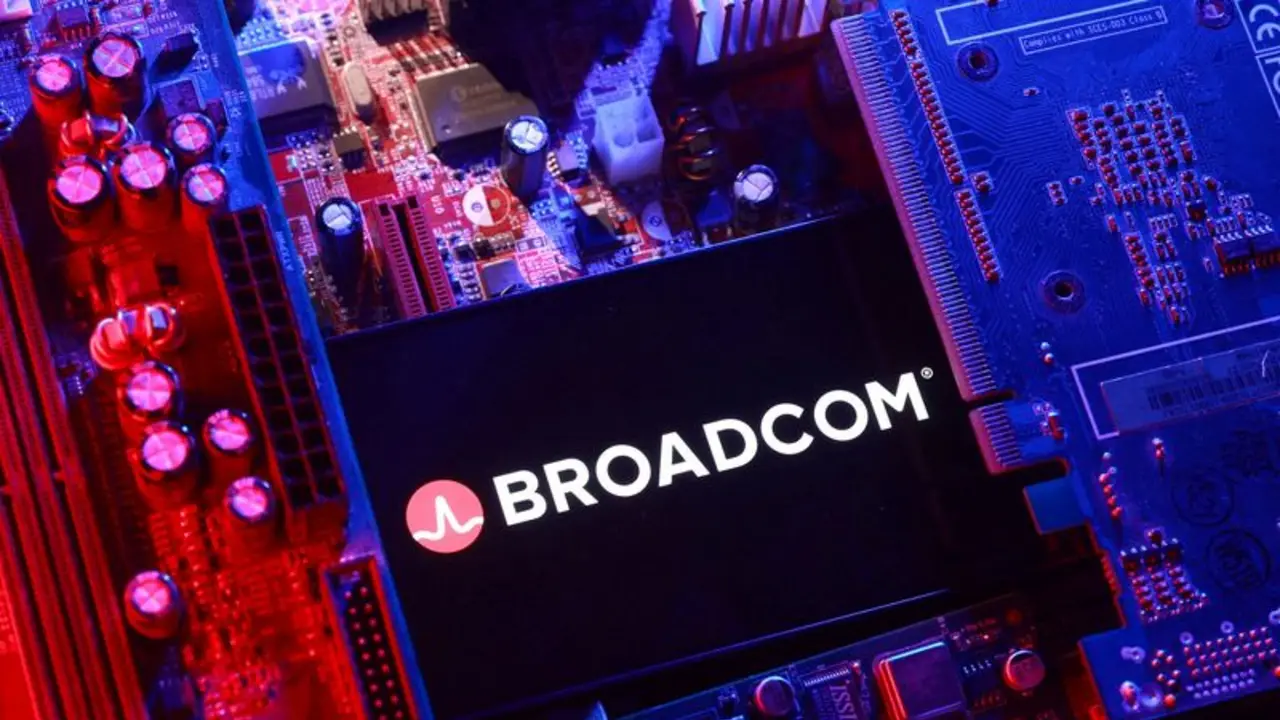 Broadcom se desploma tras decepcionar al mercado con previsiones de ventas y de chips de IA