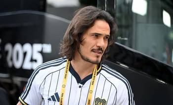 Uruguayo Cavani decide operarse de la columna para volver a jugar en Boca Juniors: fuentes | Fútbol
