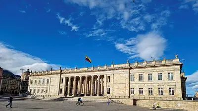 Candidato izquierdista a Presidencia de Colombia se aleja de Constituyente, dice que buscará consenso Candidato izquierdista a Presidencia de Colombia se aleja de Constituyente, dice que buscará consenso