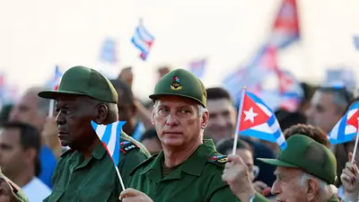 Asfixiado por EE.UU., Cuba anuncia la mayor apertura en la historia de la revolución Asfixiado por EE.UU., Cuba anuncia la mayor apertura en la historia de la revolución