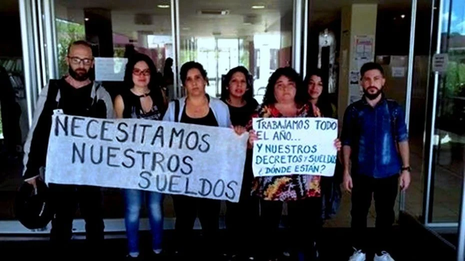SAN LUIS tiene los PEORES SALARIOS DOCENTES: cayeron un 51,5% desde que ASUMIÓ POGGI | El Destape