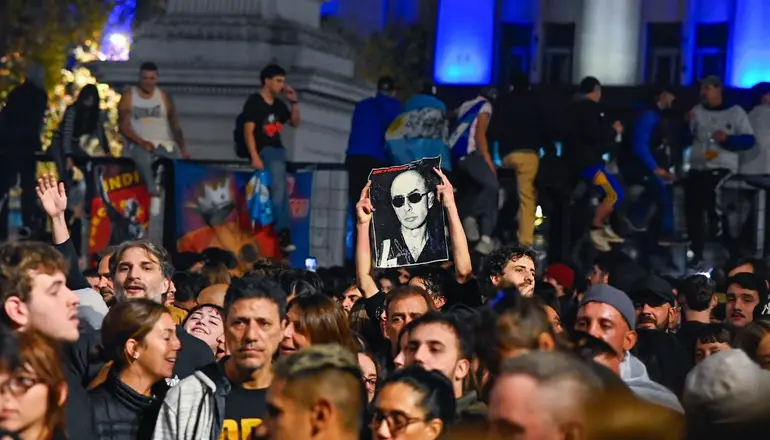 Las mejores fotos de la despedida del Indio Solari en Plaza de Mayo