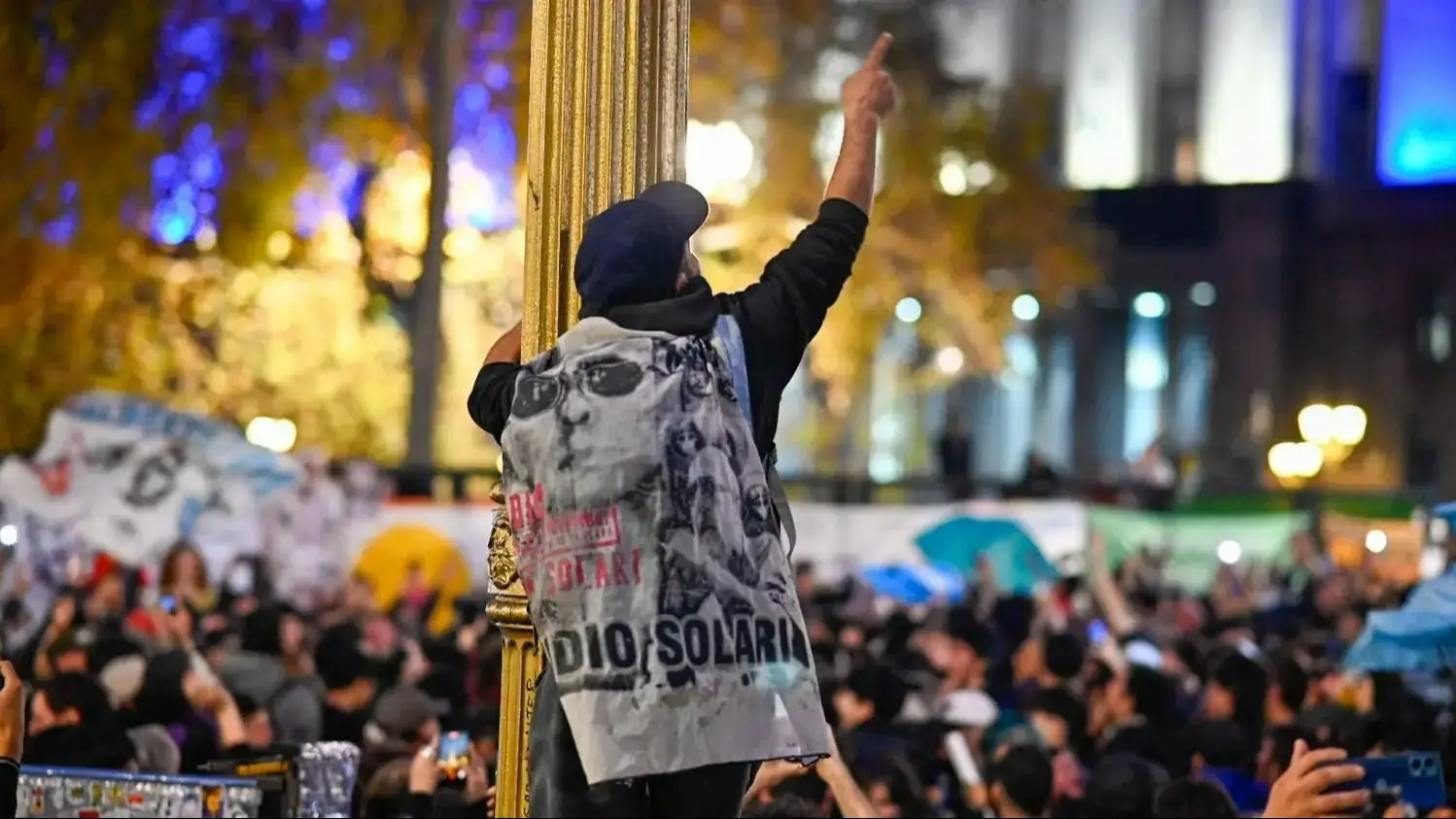 Una multitud se congregó para despedir al Indio Solari.